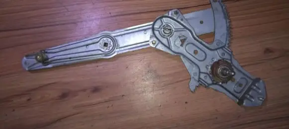 Peugeot 205 Sliding door window regulator with motor