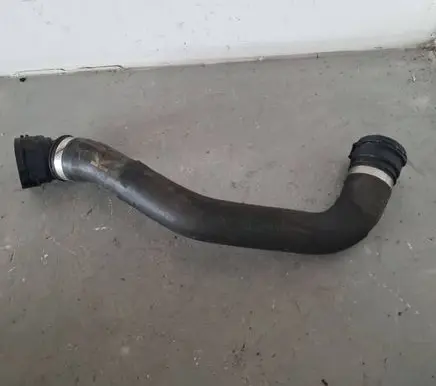 BMW 7 G11 G12 Engine coolant pipe/hose 8572911