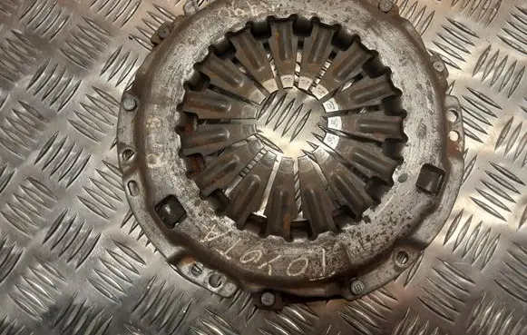 Toyota RAV 4 (XA20) Pressure plate 