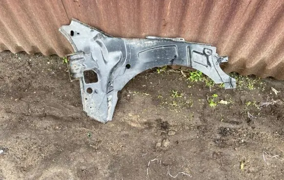 Peugeot 206 Front arch 