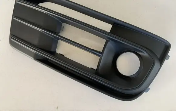 Front bumper lower grill