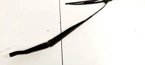 Honda CR-V Front wiper blade arm 
