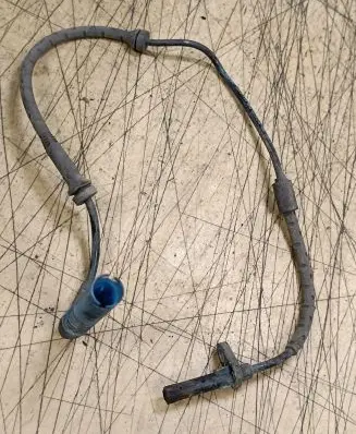 BMW X5 E53 ABS brake wheel speed sensor 611269087059 61126908705 6908705