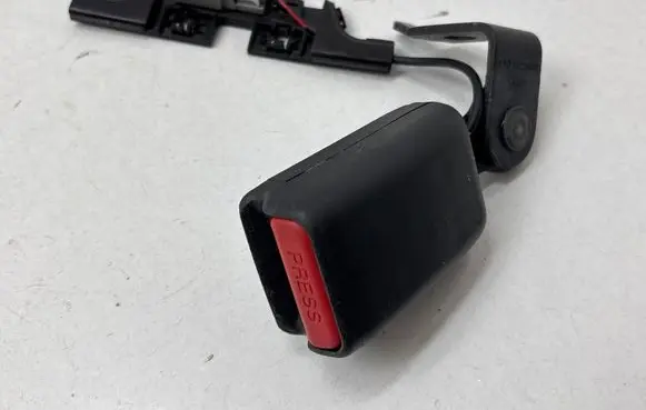 Tesla Model 3 Rear seatbelt buckle 3L0686980L 223RB780041244