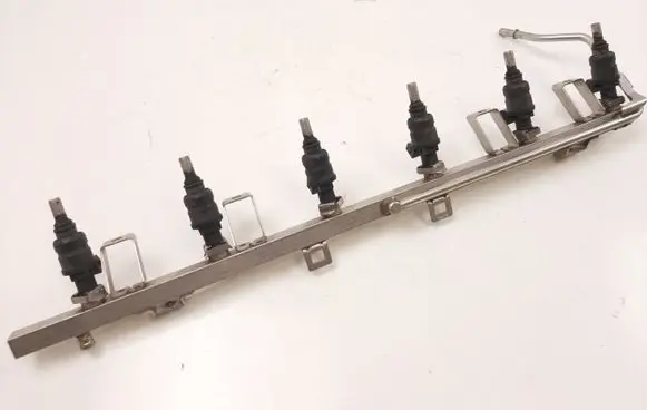 BMW 5 E60 E61 Fuel injectors set 7541453 7541452