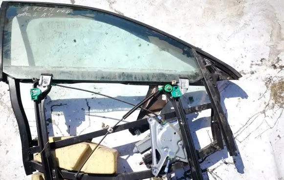 Audi A4 S4 B5 8D Front door window/glass frame 