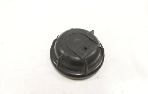 Volvo V70 Headlight/headlamp dust cover 89000387 9178538