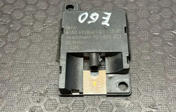 BMW 5 E60 E61 Bluetooth antenna 6928461