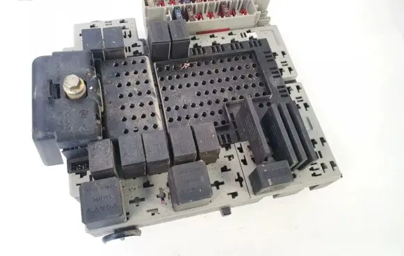 Volvo S60 Fuse box set 08696040 0452084