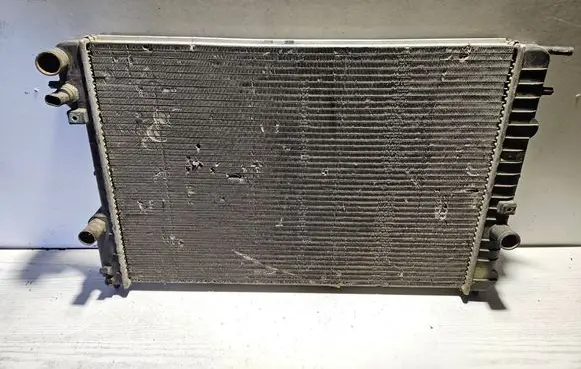 Opel Omega B1 Coolant radiator 52459390 52463045 DD52463045