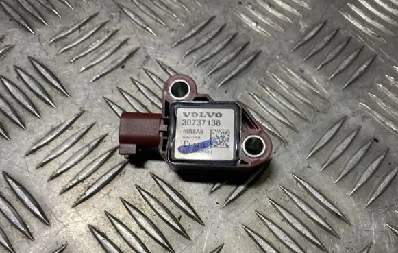 Volvo V50 Airbag deployment crash/impact sensor 8840A6 30737138 MRSA5
