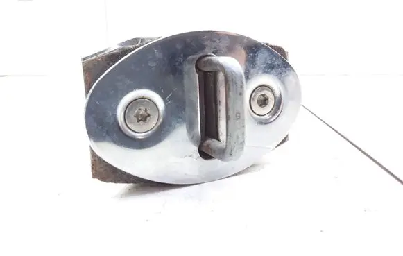 Jaguar XJS Coupe door lock (next to the handle) 