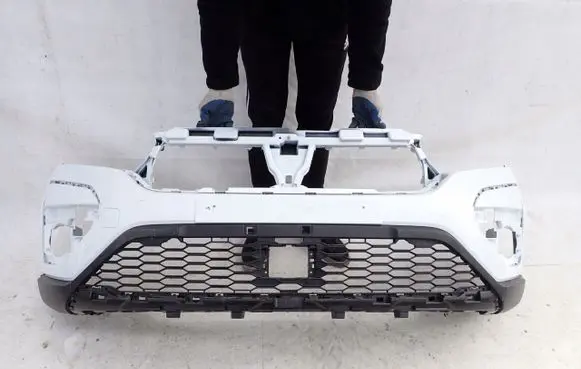 Dacia Sandero Front bumper 620225509R