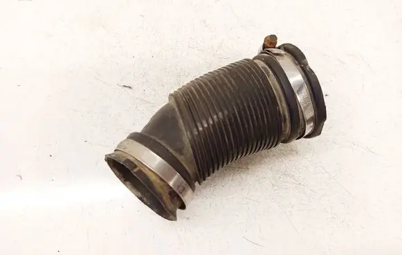 Opel Zafira B Air intake hose/pipe 329788454