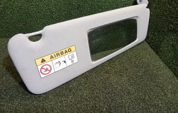 Sun visor