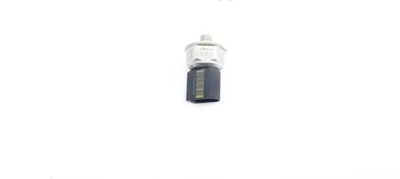 BMW 5 F10 F11 Fuel pressure sensor 7537319