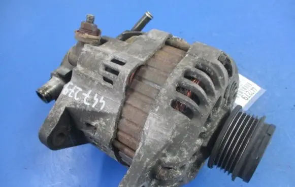 KIA Carnival Generator/alternator 37300-4X000