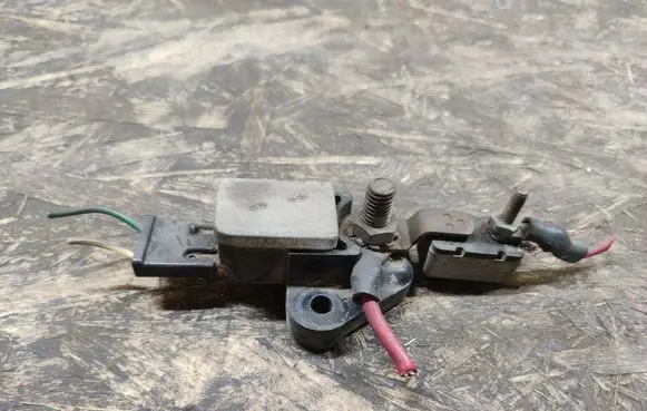 Buick LeSabre Battery relay fuse 