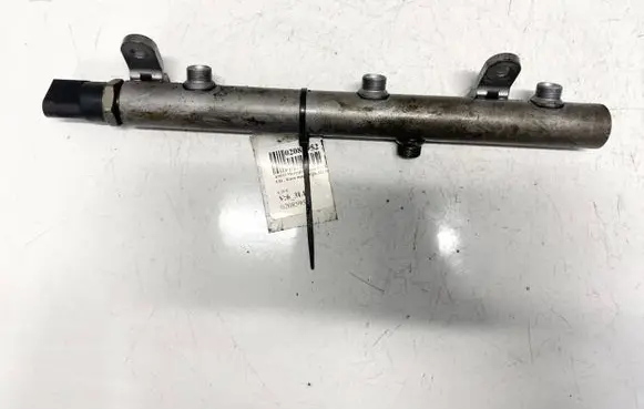Mercedes-Benz R W251 Fuel main line pipe A6420700695