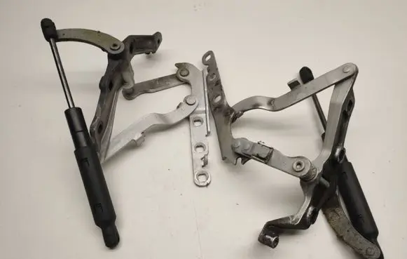 Mercedes-Benz S W221 Engine bonnet/hood hinges A2218800428
