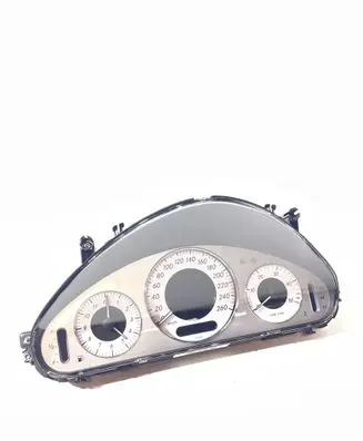 Mercedes-Benz E W211 Speedometer (instrument cluster) A2115400948