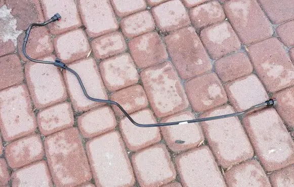 Renault Master III Fuel line pipe 175124464R