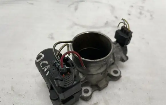 Toyota Corolla Verso E121 Engine shut-off valve PA612GF33