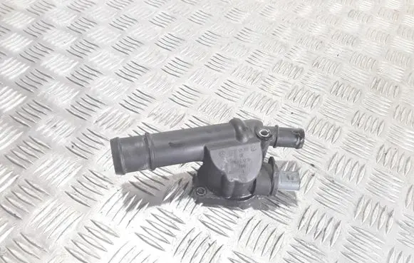 Volkswagen Caddy Engine coolant pipe/hose 03G121132