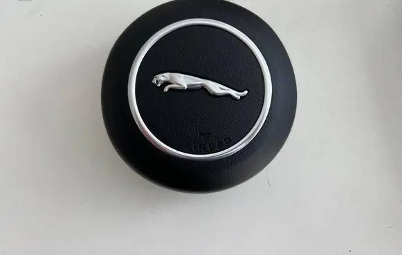 Jaguar I-Pace Steering wheel airbag J9D3043B13AB