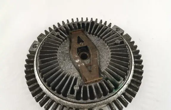 Mercedes-Benz Vito Viano W638 Viscous fan clutch 0002004923
