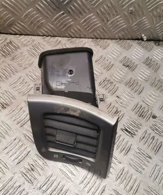 Toyota Avensis Verso Dashboard side air vent grill/cover trim 5565044080
