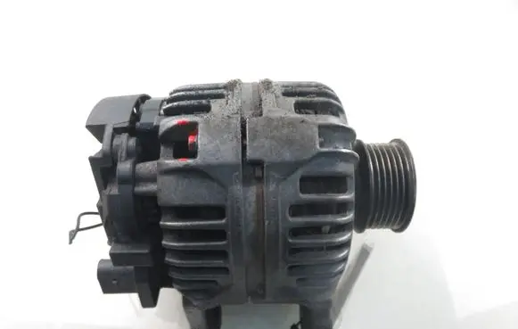 Volkswagen Golf IV Generator/alternator 0124325003 028903028D