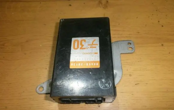 Toyota Yaris Other control units/modules 8865028130