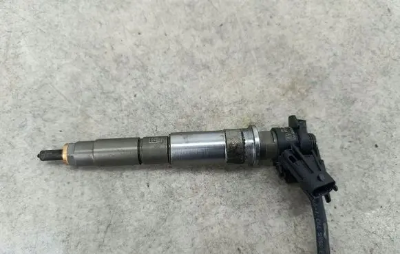 Renault Laguna III Fuel injector 