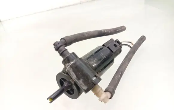 Mercedes-Benz R W251 Windscreen/windshield washer pump 251023