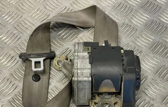 Audi A6 S6 C6 4F Rear seatbelt 00064577