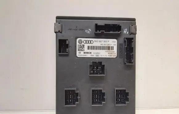 Audi A4 S4 B8 8K Comfort/convenience module 8K0907063P