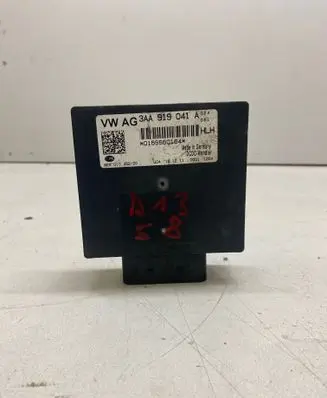 Volkswagen PASSAT B7 Other control units/modules 3AA919041A 8ES01045220 0165560164