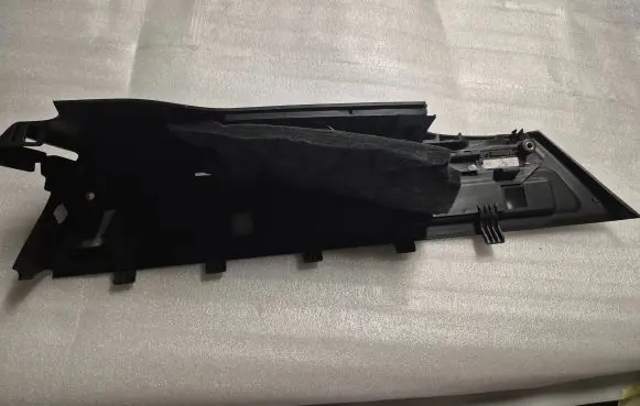 Opel Insignia A Parcel shelf load cover mount bracket 13222411