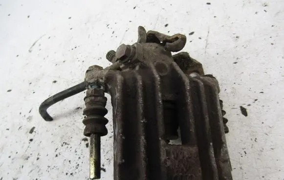 Opel Astra G Rear brake caliper 
