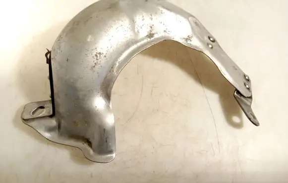 Exhaust heat shield