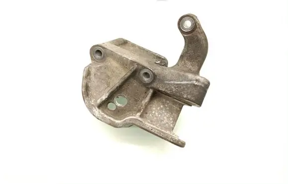 Volvo V40 Engine mounting bracket 31359438