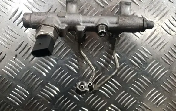 Audi A4 S4 B8 8K Fuel main line pipe 059130089