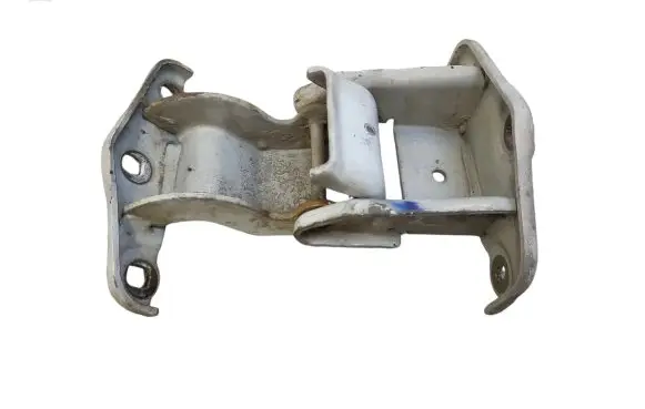 Opel Vivaro Loading door lower hinge 312304 66379