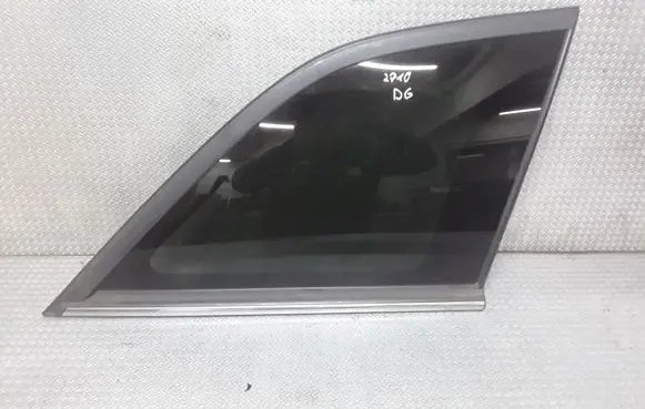 Chrysler Pacifica Rear side window