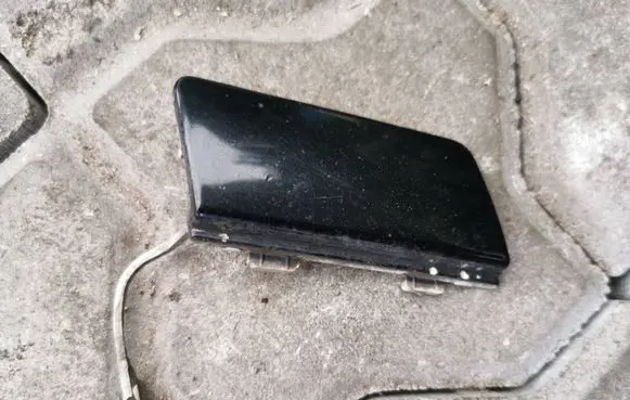 Mercedes-Benz B W245 Front tow hook cap/cover A1698850381 11279981 210000014