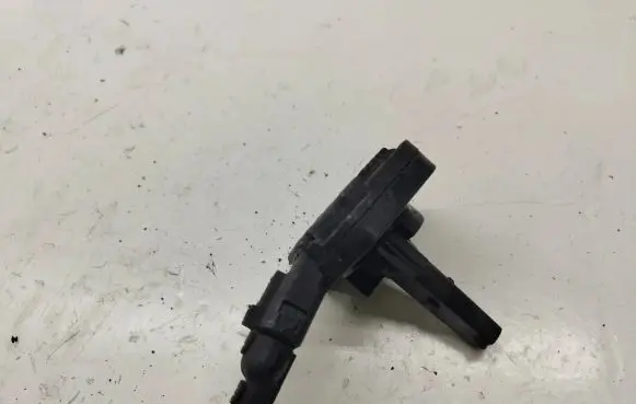 Volkswagen PASSAT B6 Oil level sensor 1J0907660C 6PR00807903