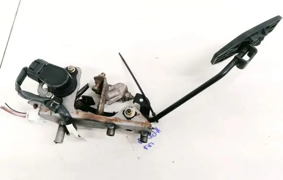 Mazda Premacy Accelerator throttle pedal 140123037