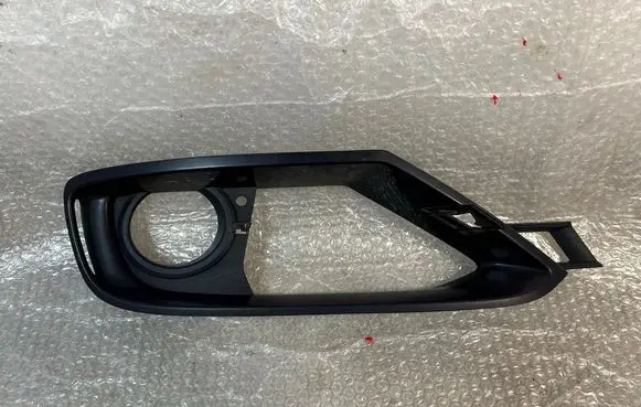 BMW 3 F30 F35 F31 Front bumper lower grill 7279702 15067010 51117279702