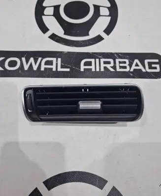 Mercedes-Benz GLE W167 Dashboard air vent grill cover trim A1678302900